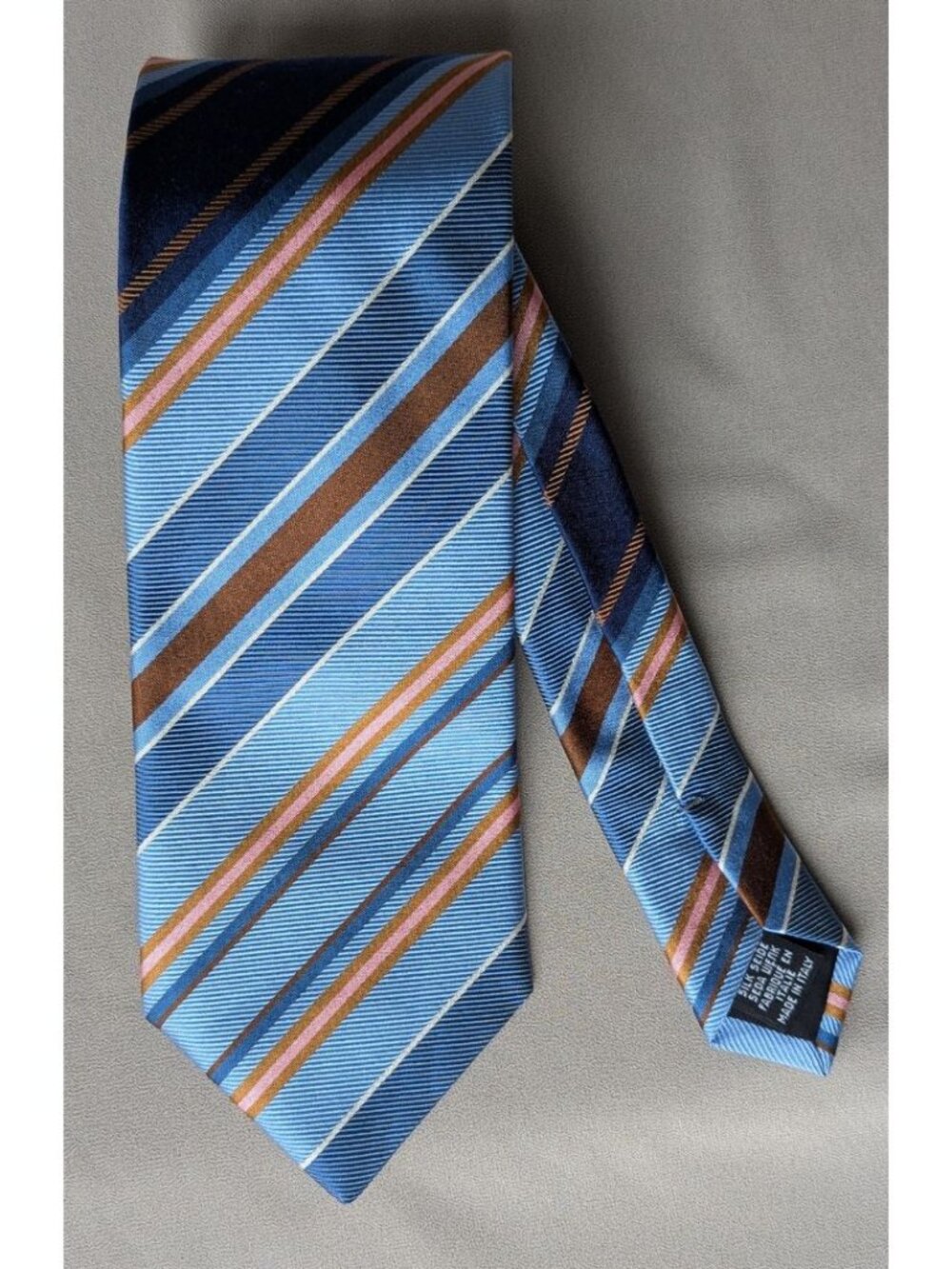 BOSS Hugo Boss 100% Silk Tie Striped Pattern Jacquard Made in Italy